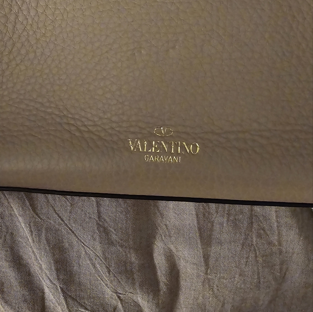 Valentino Rock stud Flip Lock Crossbody/Shoulder Bag - Picture 2 of 9